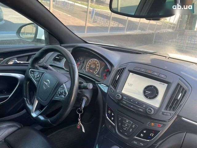 Белый Опель Инсигния, объемом двигателя 2 л и пробегом 297 тыс. км за 10700 $, фото 10 на Automoto.ua