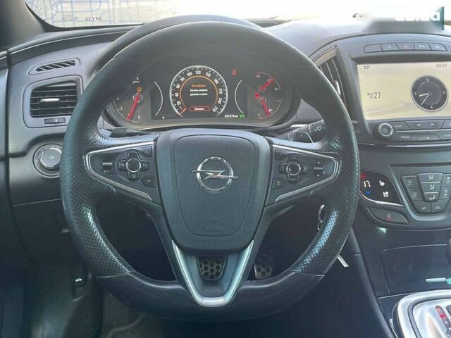 Белый Опель Инсигния, объемом двигателя 2 л и пробегом 297 тыс. км за 10700 $, фото 9 на Automoto.ua