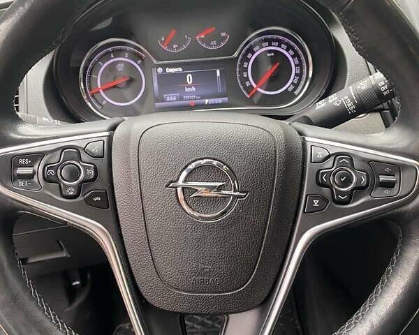 Білий Опель Інсігнія, об'ємом двигуна 1.6 л та пробігом 239 тис. км за 11300 $, фото 10 на Automoto.ua