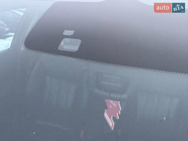 Білий Опель Інсігнія, об'ємом двигуна 2 л та пробігом 230 тис. км за 9600 $, фото 38 на Automoto.ua