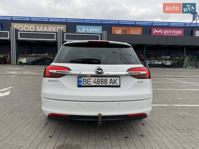 Білий Опель Інсігнія, об'ємом двигуна 1.6 л та пробігом 239 тис. км за 11300 $, фото 16 на Automoto.ua