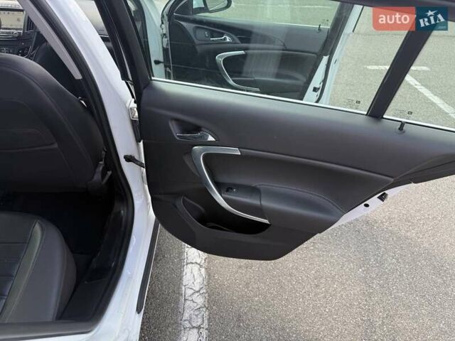 Белый Опель Инсигния, объемом двигателя 1.96 л и пробегом 295 тыс. км за 12000 $, фото 26 на Automoto.ua