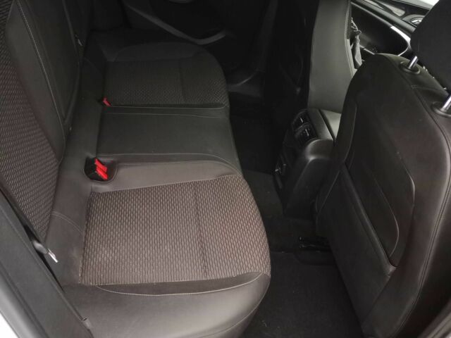 Білий Опель Інсігнія, об'ємом двигуна 2 л та пробігом 270 тис. км за 9850 $, фото 6 на Automoto.ua