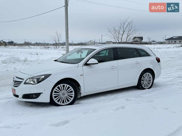 Белый Опель Инсигния, объемом двигателя 2 л и пробегом 248 тыс. км за 10650 $, фото 4 на Automoto.ua