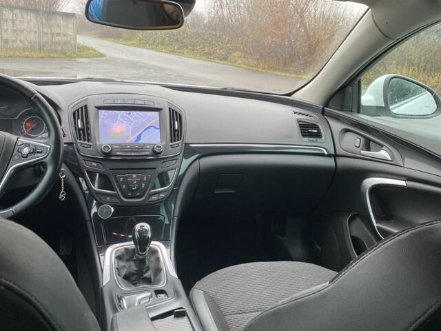 Белый Опель Инсигния, объемом двигателя 2 л и пробегом 320 тыс. км за 9349 $, фото 11 на Automoto.ua