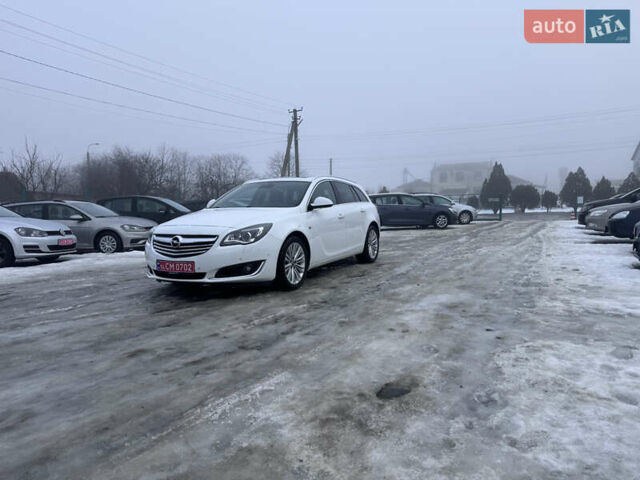 Білий Опель Інсігнія, об'ємом двигуна 2 л та пробігом 230 тис. км за 9600 $, фото 5 на Automoto.ua