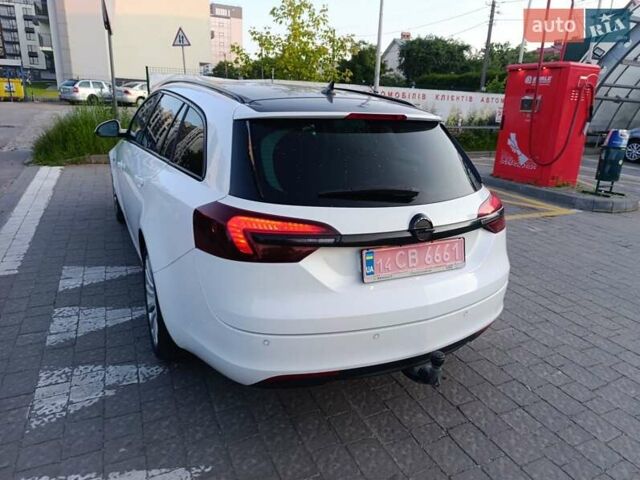 Белый Опель Инсигния, объемом двигателя 2 л и пробегом 248 тыс. км за 9650 $, фото 7 на Automoto.ua