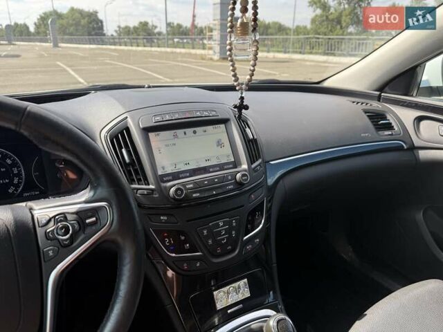 Белый Опель Инсигния, объемом двигателя 1.96 л и пробегом 295 тыс. км за 12000 $, фото 16 на Automoto.ua