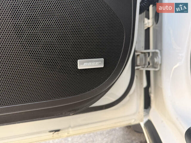 Білий Опель Інсігнія, об'ємом двигуна 2 л та пробігом 221 тис. км за 11600 $, фото 8 на Automoto.ua