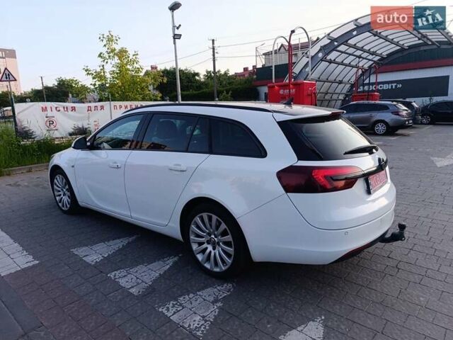 Белый Опель Инсигния, объемом двигателя 2 л и пробегом 248 тыс. км за 9650 $, фото 6 на Automoto.ua