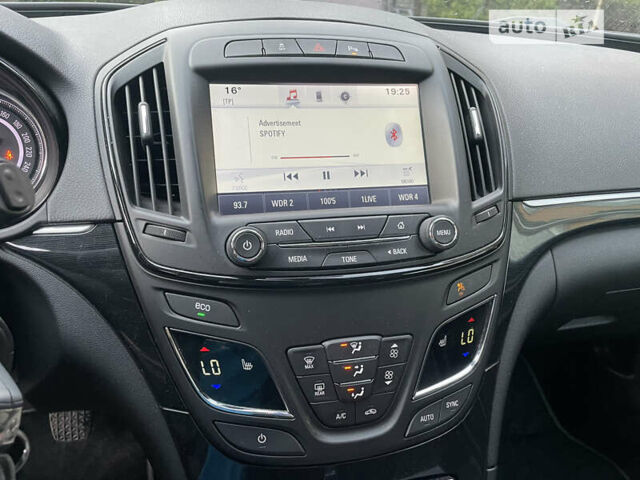 Белый Опель Инсигния, объемом двигателя 1.96 л и пробегом 300 тыс. км за 9000 $, фото 10 на Automoto.ua