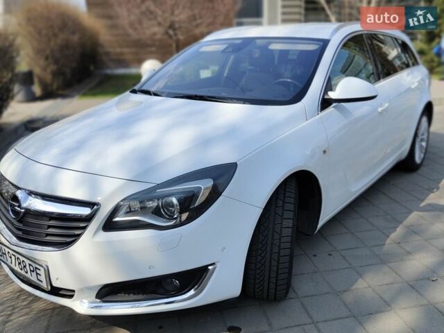 Белый Опель Инсигния, объемом двигателя 1.96 л и пробегом 231 тыс. км за 11500 $, фото 5 на Automoto.ua