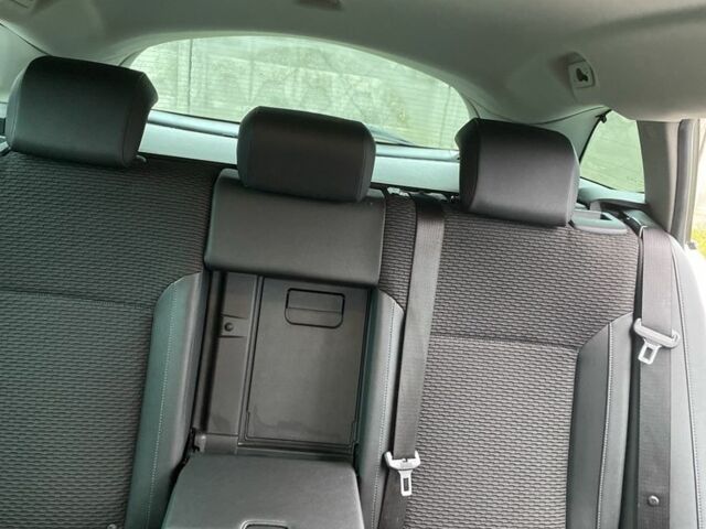 Белый Опель Инсигния, объемом двигателя 2 л и пробегом 320 тыс. км за 9349 $, фото 9 на Automoto.ua