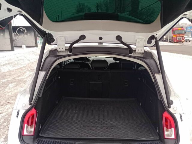 Білий Опель Інсігнія, об'ємом двигуна 2 л та пробігом 270 тис. км за 9850 $, фото 19 на Automoto.ua