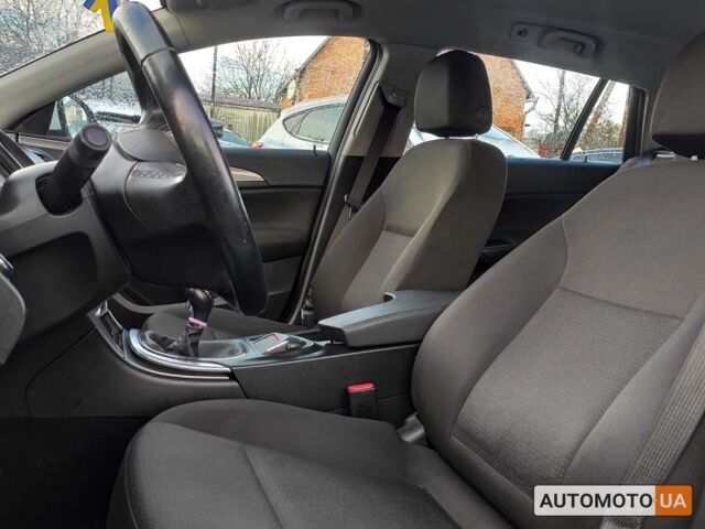 Белый Опель Инсигния, объемом двигателя 2 л и пробегом 243 тыс. км за 9450 $, фото 10 на Automoto.ua