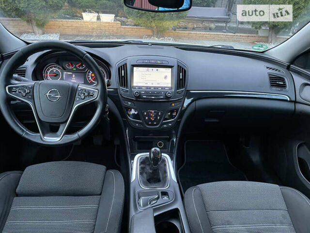 Белый Опель Инсигния, объемом двигателя 1.96 л и пробегом 300 тыс. км за 9000 $, фото 7 на Automoto.ua