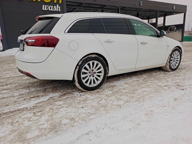 Білий Опель Інсігнія, об'ємом двигуна 2 л та пробігом 270 тис. км за 9850 $, фото 13 на Automoto.ua