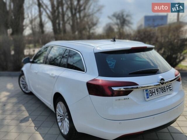 Белый Опель Инсигния, объемом двигателя 1.96 л и пробегом 231 тыс. км за 11500 $, фото 14 на Automoto.ua