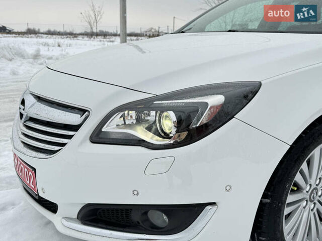 Белый Опель Инсигния, объемом двигателя 2 л и пробегом 248 тыс. км за 10650 $, фото 16 на Automoto.ua