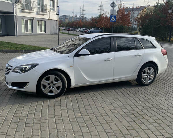 Білий Опель Інсігнія, об'ємом двигуна 1.96 л та пробігом 264 тис. км за 8700 $, фото 5 на Automoto.ua
