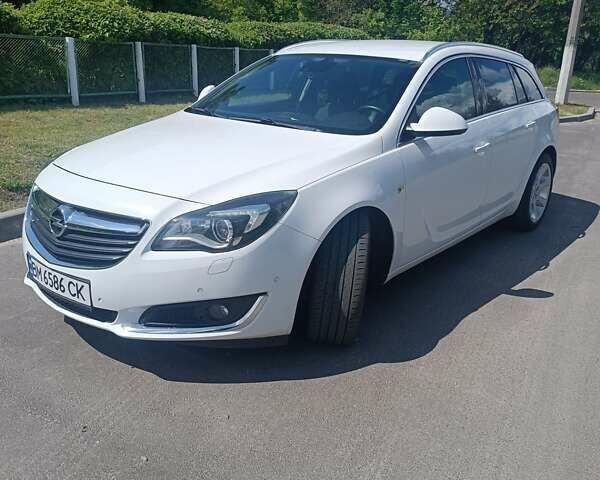 Белый Опель Инсигния, объемом двигателя 1.6 л и пробегом 170 тыс. км за 9900 $, фото 8 на Automoto.ua