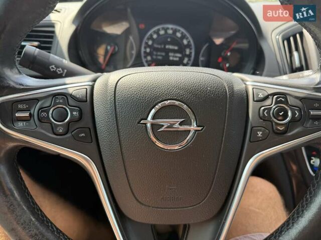 Белый Опель Инсигния, объемом двигателя 1.96 л и пробегом 295 тыс. км за 12000 $, фото 21 на Automoto.ua