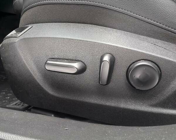 Білий Опель Інсігнія, об'ємом двигуна 1.96 л та пробігом 226 тис. км за 11100 $, фото 20 на Automoto.ua