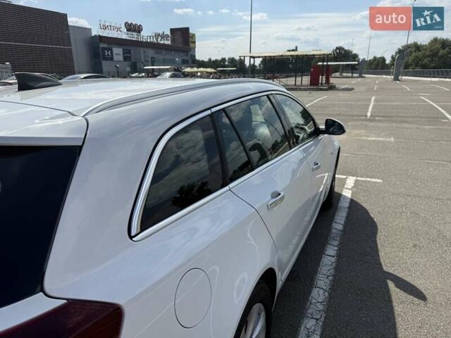 Белый Опель Инсигния, объемом двигателя 1.96 л и пробегом 295 тыс. км за 12000 $, фото 6 на Automoto.ua