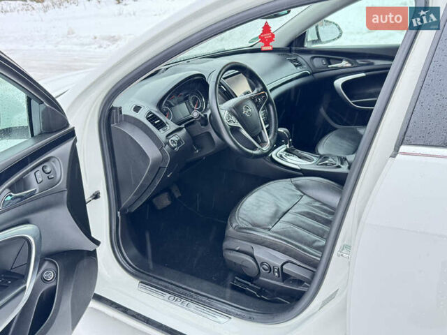 Белый Опель Инсигния, объемом двигателя 2 л и пробегом 248 тыс. км за 10650 $, фото 34 на Automoto.ua