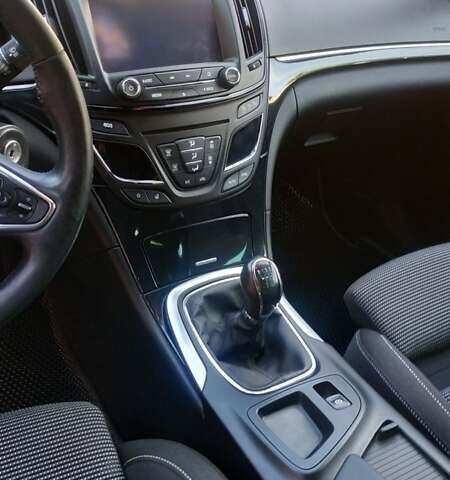 Белый Опель Инсигния, объемом двигателя 1.6 л и пробегом 170 тыс. км за 9900 $, фото 13 на Automoto.ua