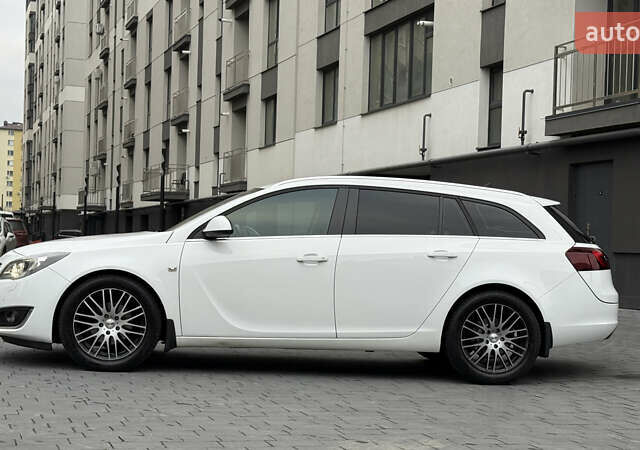 Белый Опель Инсигния, объемом двигателя 1.96 л и пробегом 241 тыс. км за 9800 $, фото 3 на Automoto.ua