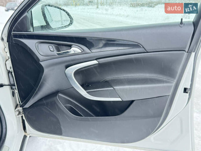 Белый Опель Инсигния, объемом двигателя 2 л и пробегом 248 тыс. км за 10650 $, фото 45 на Automoto.ua