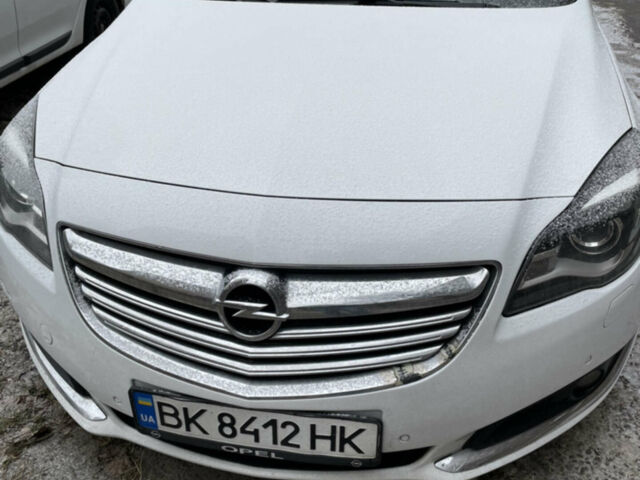 Белый Опель Инсигния, объемом двигателя 2 л и пробегом 235 тыс. км за 10500 $, фото 6 на Automoto.ua