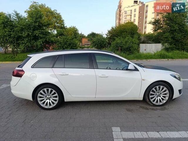 Белый Опель Инсигния, объемом двигателя 2 л и пробегом 248 тыс. км за 9650 $, фото 11 на Automoto.ua