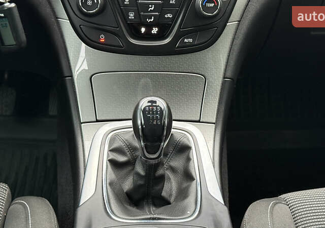 Белый Опель Инсигния, объемом двигателя 1.96 л и пробегом 241 тыс. км за 9800 $, фото 41 на Automoto.ua