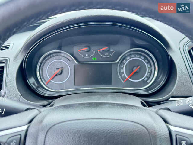 Белый Опель Инсигния, объемом двигателя 2 л и пробегом 248 тыс. км за 10650 $, фото 54 на Automoto.ua