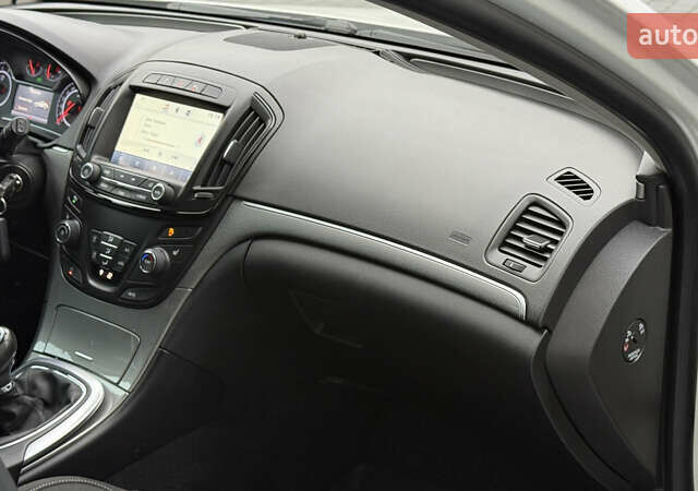 Белый Опель Инсигния, объемом двигателя 1.96 л и пробегом 241 тыс. км за 9800 $, фото 53 на Automoto.ua