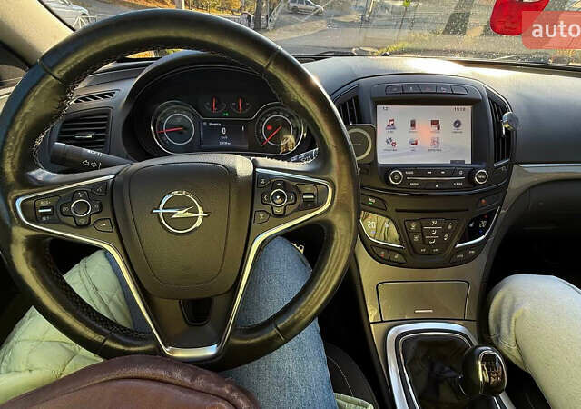 Белый Опель Инсигния, объемом двигателя 1.6 л и пробегом 234 тыс. км за 11600 $, фото 4 на Automoto.ua