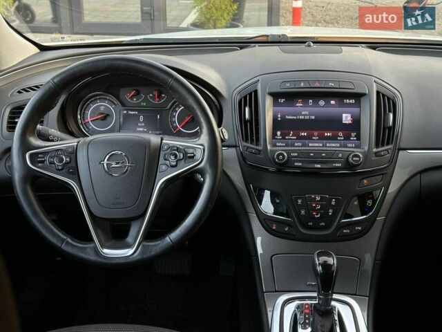 Белый Опель Инсигния, объемом двигателя 1.96 л и пробегом 256 тыс. км за 11990 $, фото 9 на Automoto.ua