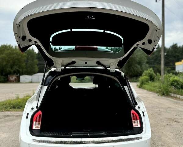 Белый Опель Инсигния, объемом двигателя 1.96 л и пробегом 258 тыс. км за 9600 $, фото 14 на Automoto.ua