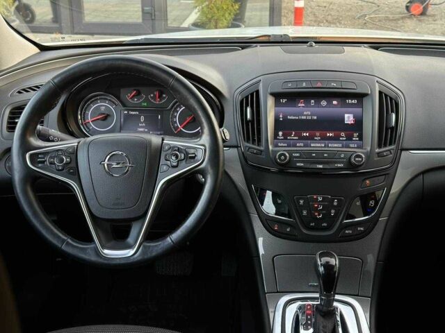 Белый Опель Инсигния, объемом двигателя 2 л и пробегом 256 тыс. км за 12990 $, фото 9 на Automoto.ua