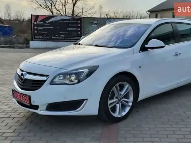 Білий Опель Інсігнія, об'ємом двигуна 1.96 л та пробігом 262 тис. км за 12000 $, фото 4 на Automoto.ua