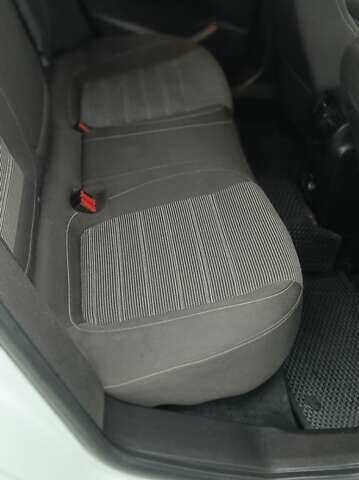 Білий Опель Інсігнія, об'ємом двигуна 1.6 л та пробігом 227 тис. км за 9500 $, фото 16 на Automoto.ua