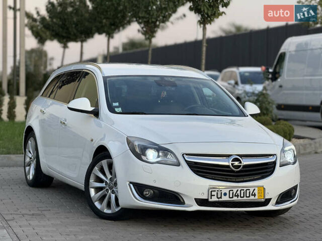 Белый Опель Инсигния, объемом двигателя 2 л и пробегом 340 тыс. км за 9600 $, фото 28 на Automoto.ua