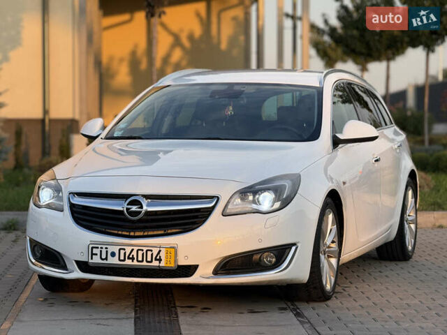 Белый Опель Инсигния, объемом двигателя 2 л и пробегом 340 тыс. км за 9600 $, фото 41 на Automoto.ua