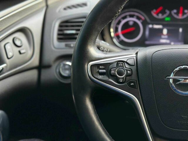 Белый Опель Инсигния, объемом двигателя 2 л и пробегом 256 тыс. км за 12990 $, фото 14 на Automoto.ua