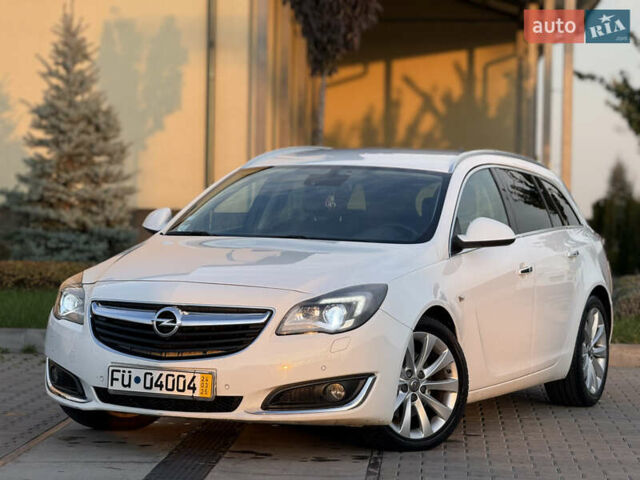 Белый Опель Инсигния, объемом двигателя 2 л и пробегом 340 тыс. км за 9600 $, фото 17 на Automoto.ua