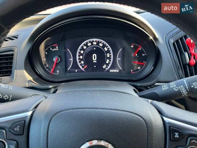 Белый Опель Инсигния, объемом двигателя 1.96 л и пробегом 258 тыс. км за 9600 $, фото 5 на Automoto.ua