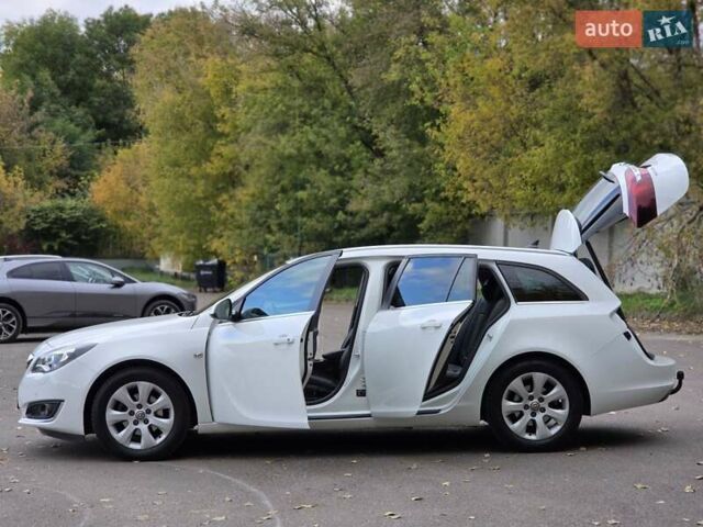 Опель Инсигния 2016 в Тернополе на Automoto.ua Белый Опель Инсигния, объемом двигателя 1.6 л и пробегом 211 тыс. км за 10500 $, фото 13 на Automoto.ua