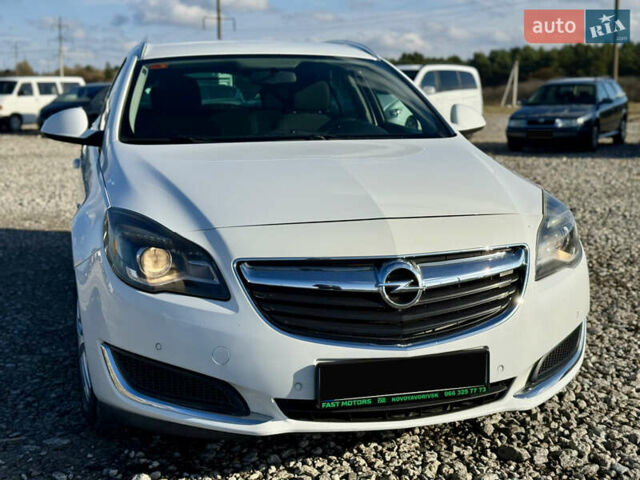 Белый Опель Инсигния, объемом двигателя 1.6 л и пробегом 279 тыс. км за 10999 $, фото 3 на Automoto.ua